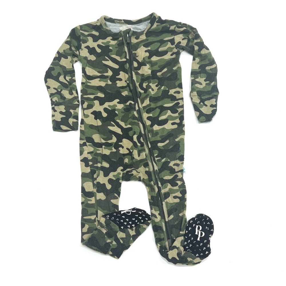Posh Peanut Camo 9-12m footie - Picture 1 of 9